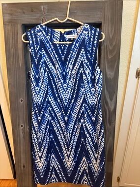 Calvin Klein Navy and White Chevron Shift Dress